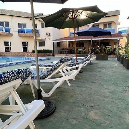Tranquil Resort Hotel Brusubi Εξωτερικό φωτογραφία