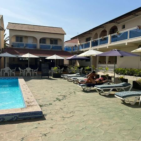 Tranquil Resort Hotel Brusubi Εξωτερικό φωτογραφία
