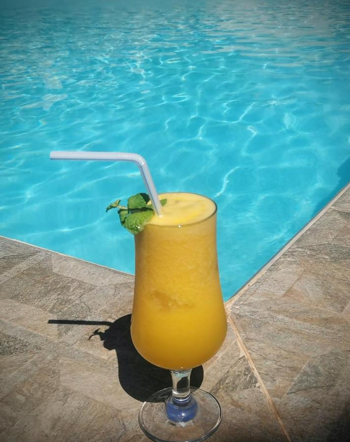 Tranquil Resort Hotel Brusubi Εξωτερικό φωτογραφία